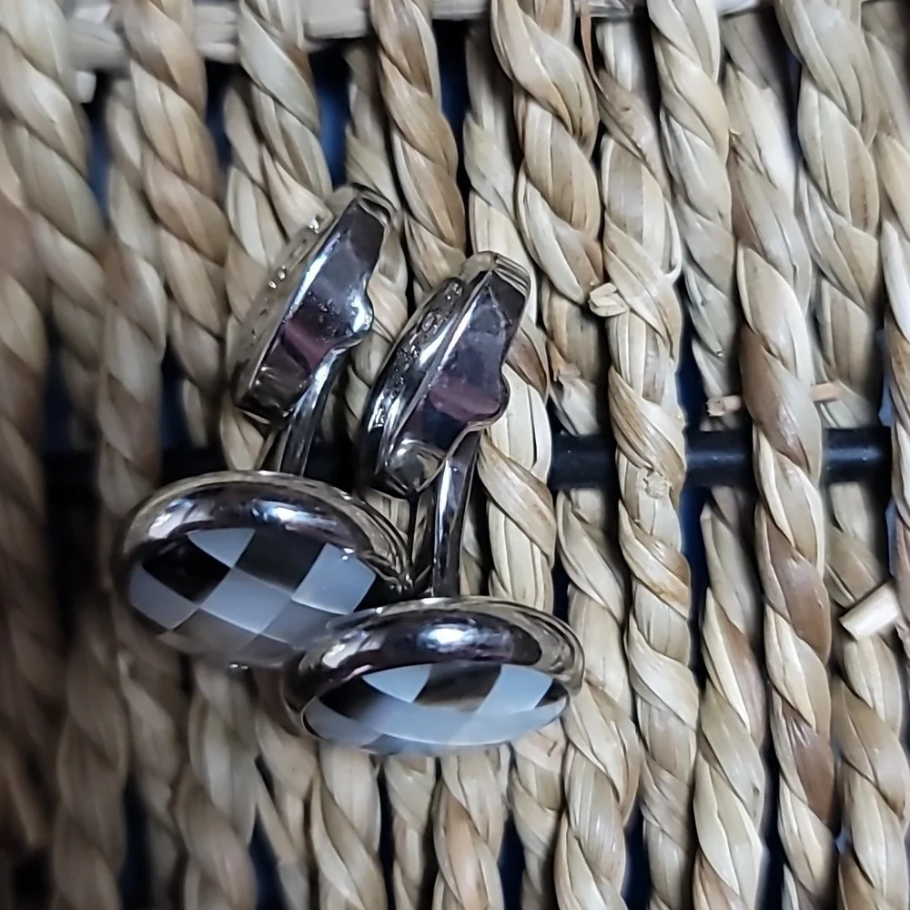 Checkered cuff links cufflinks